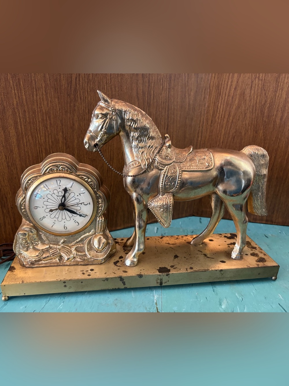 Vintage GE Clock gold tone Horse Western Saddle electric working